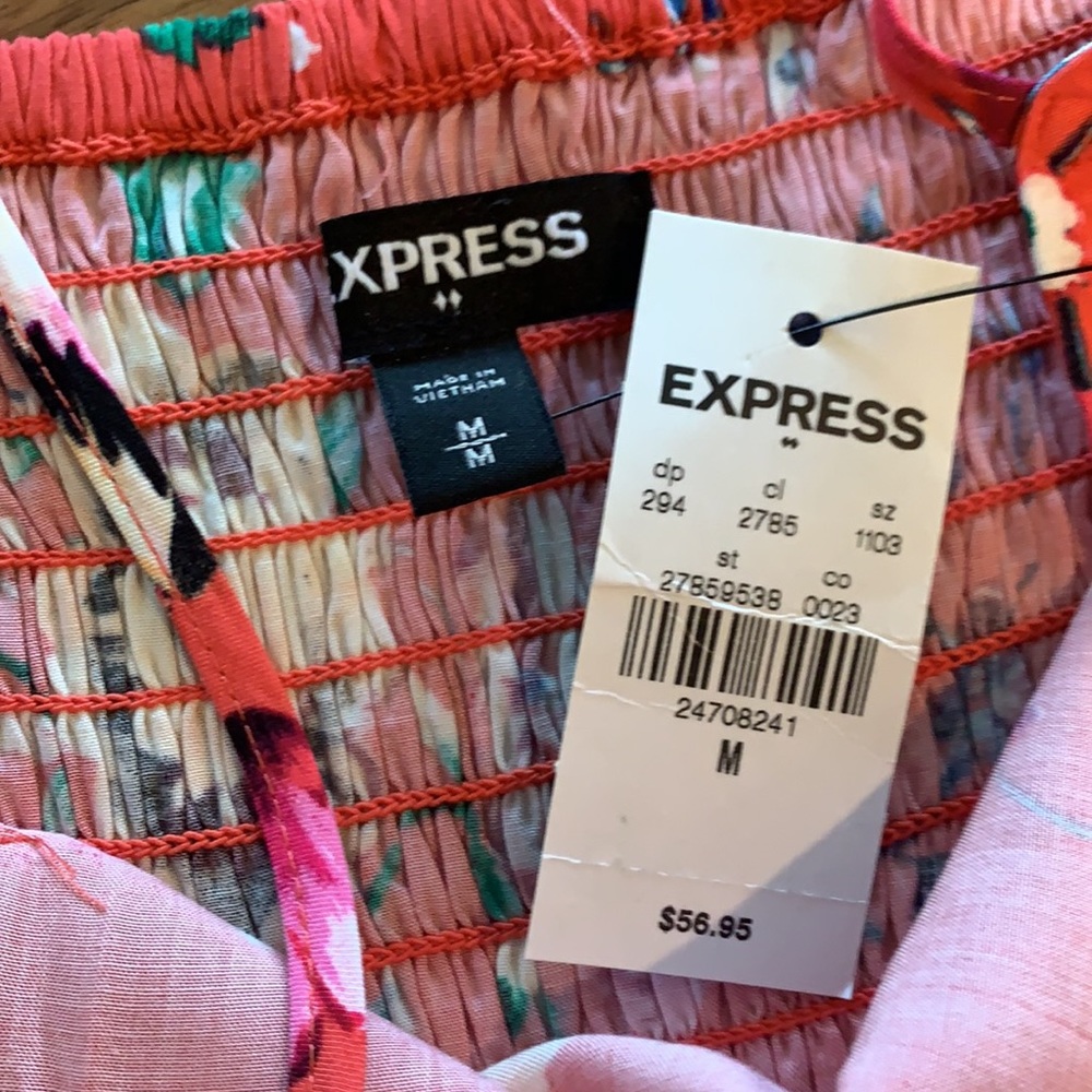 NWT Express Women’s Floral Wrap Dress - Picture 8 of 9